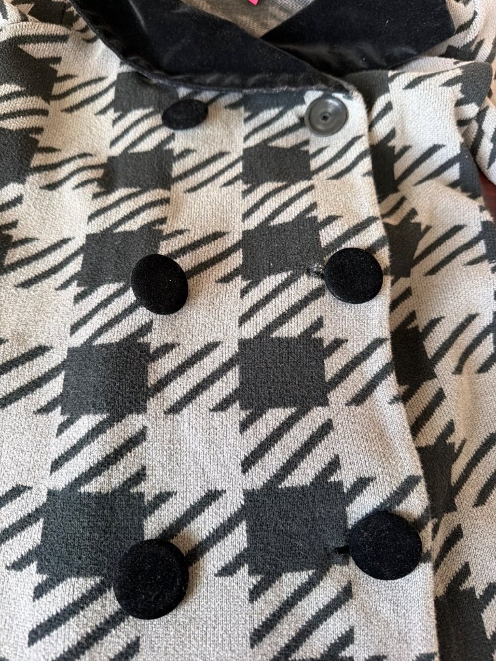 Betsey Johnson Houndstooth Fit N Flare Sweater Coat Black Gray Pink Label Size S - Picture 10 of 12